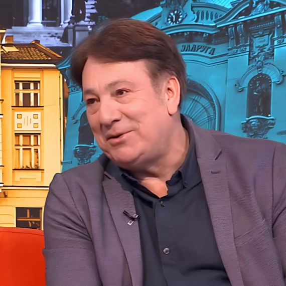 "PRVI KADAR OVE SERIJE SAM SNIMIO JA" Čuveni Ivan Ožegović iz "Igre sudbine" scene sprema sa suprugom, a evo ŠTA je još otkrio!